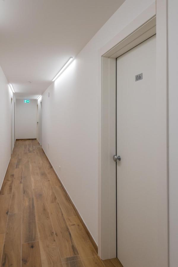Modern Studios เมนดริซิโอ ภายนอก รูปภาพ