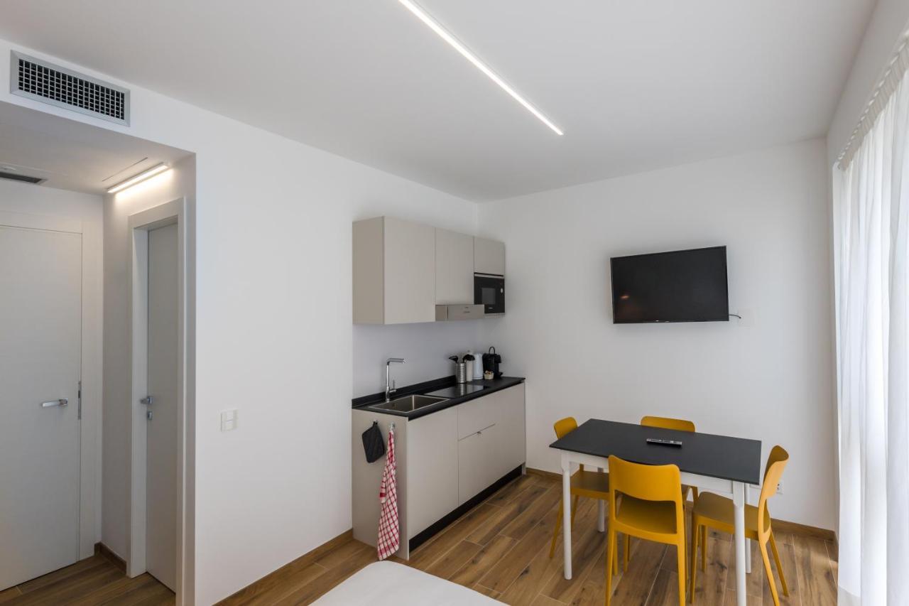 Modern Studios เมนดริซิโอ ภายนอก รูปภาพ